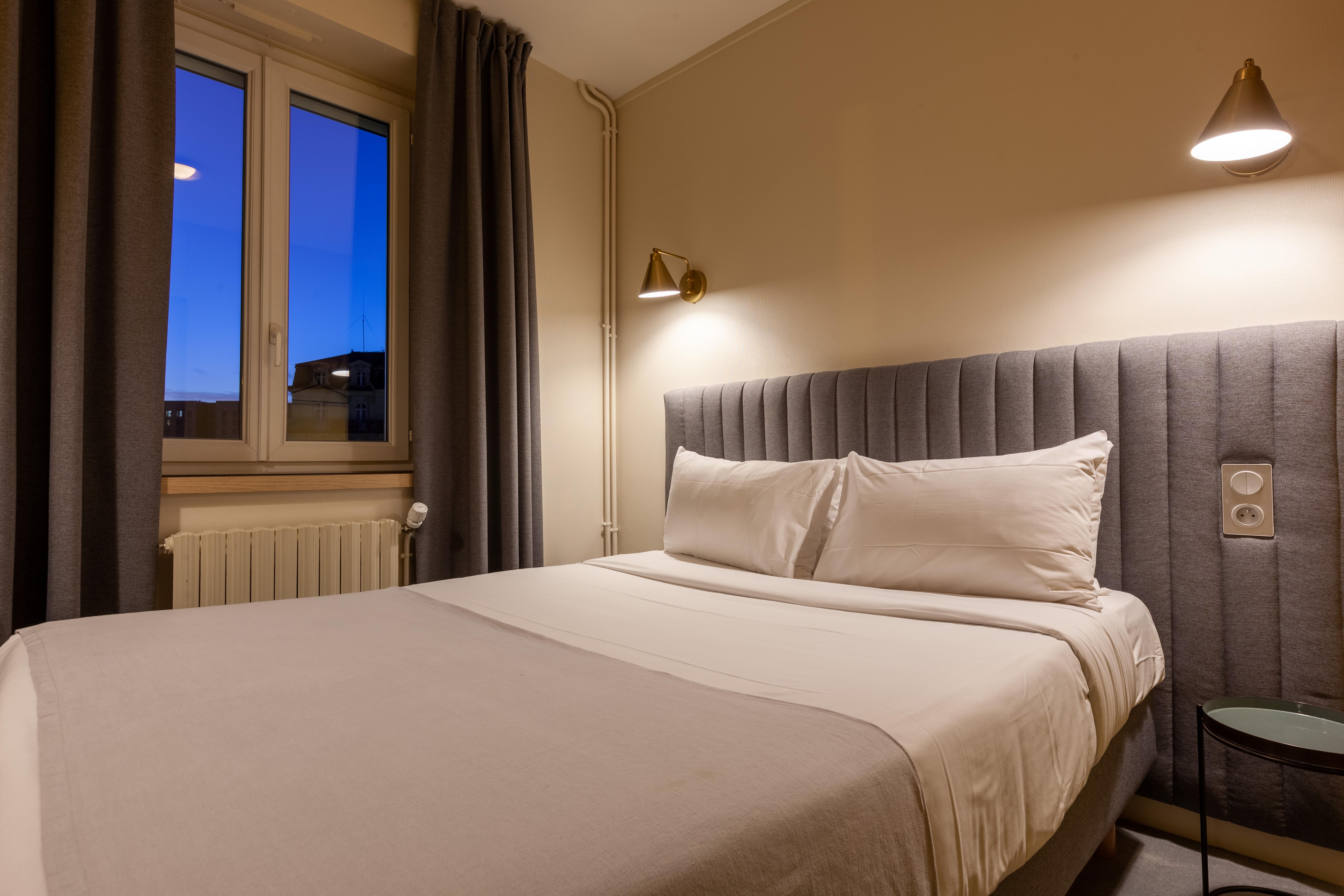 Grand Hotel De La Gare Angers Exterior photo