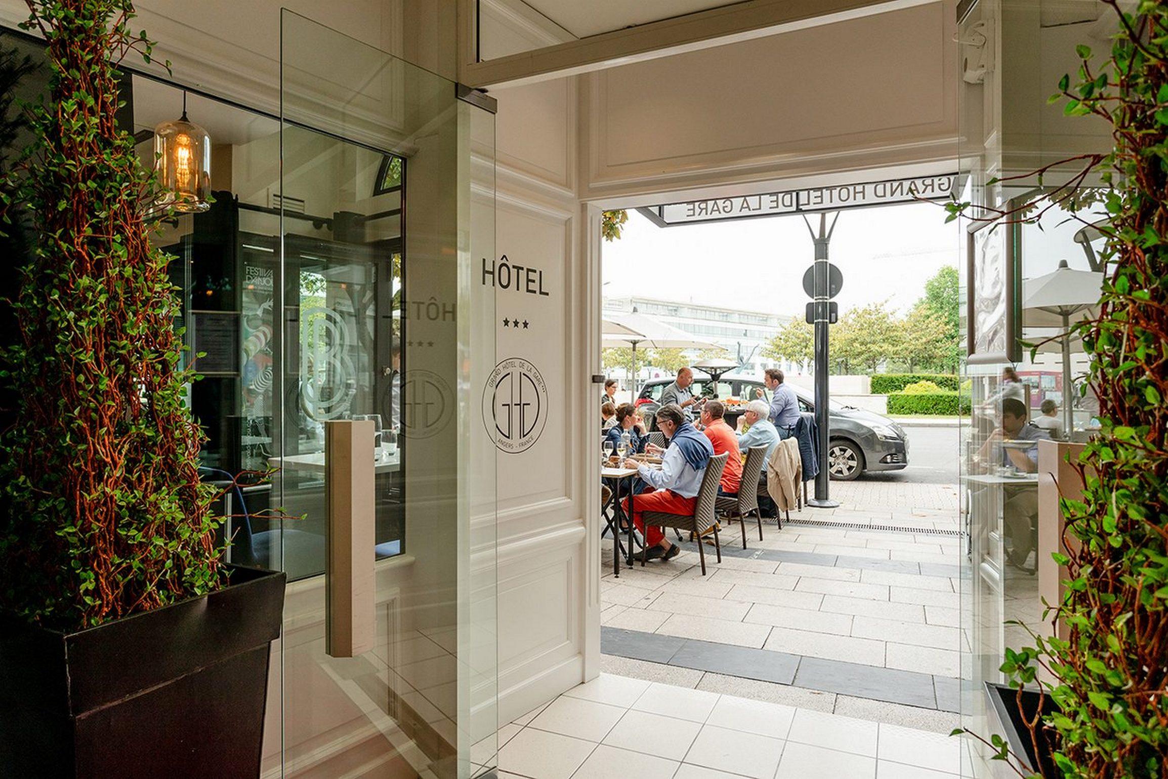 Grand Hotel De La Gare Angers Exterior photo