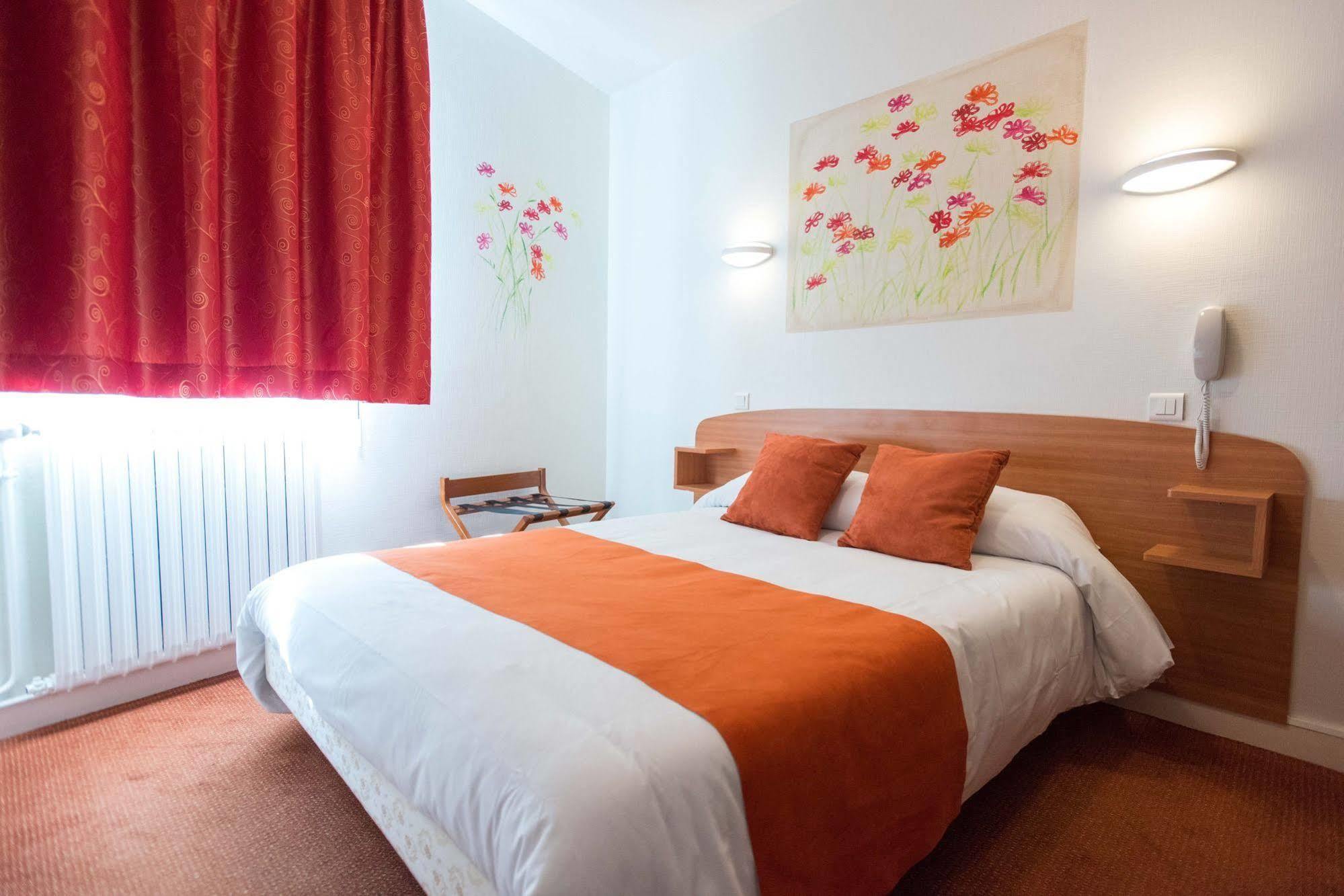 Grand Hotel De La Gare Angers Exterior photo