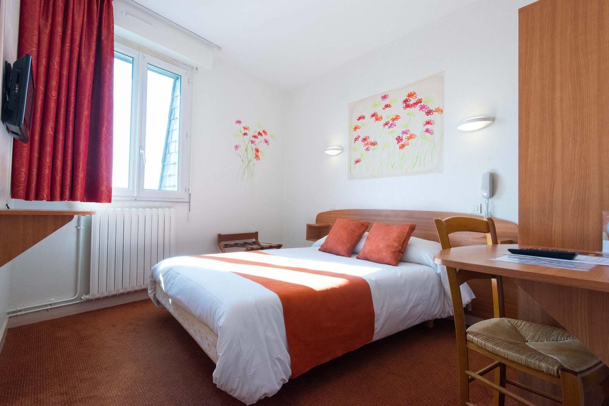 Grand Hotel De La Gare Angers Exterior photo
